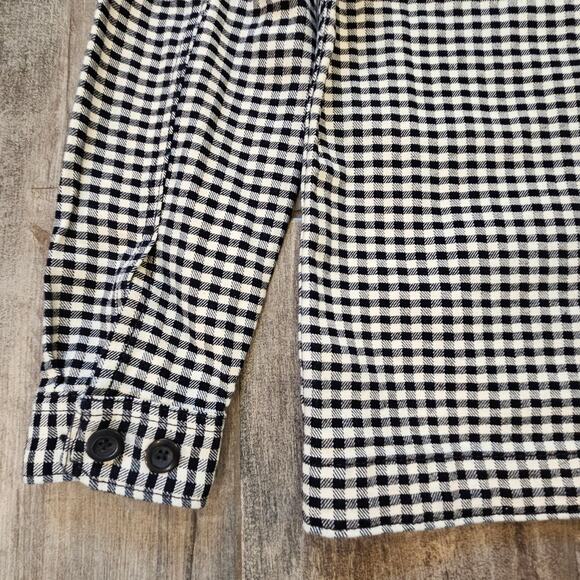 Women's Black and White Utility Jacket - Picture 13 of 16